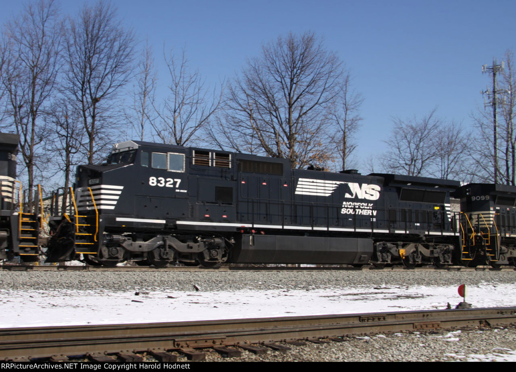 NS 8327